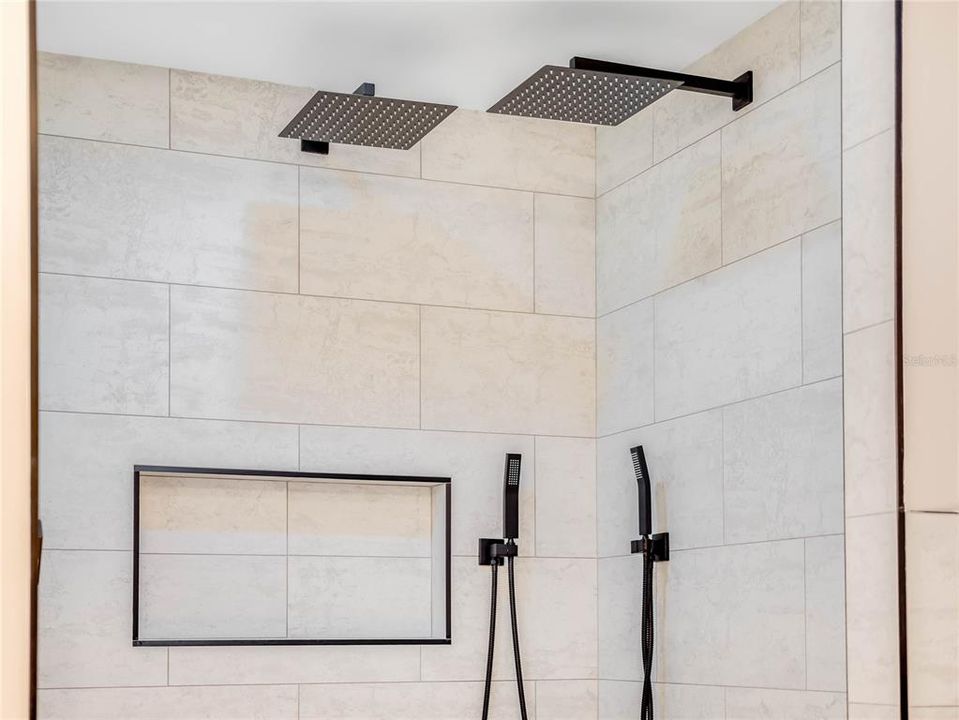 待售: $1,499,900 (5 贝兹, 3 浴室, 4860 平方英尺)