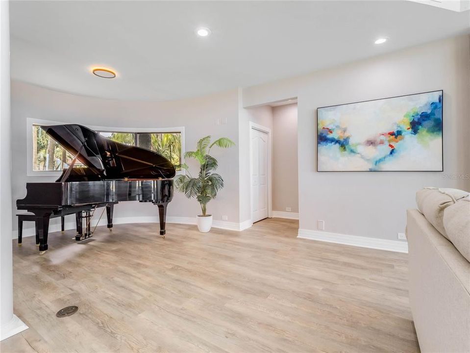 待售: $1,499,900 (5 贝兹, 3 浴室, 4860 平方英尺)