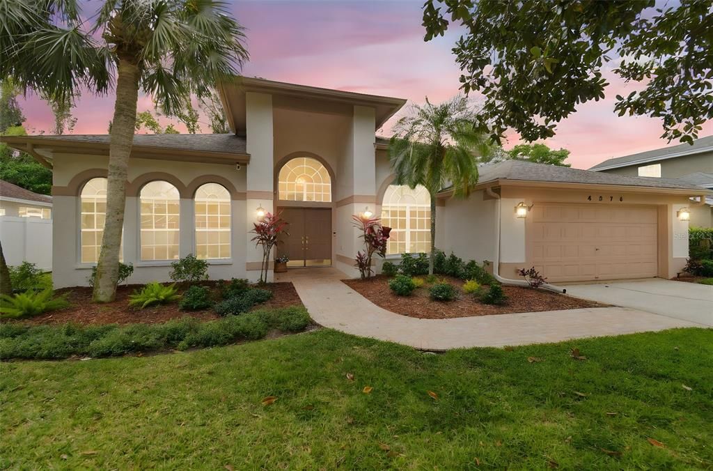 Recently Sold: $650,000 (4 beds, 2 baths, 2420 Square Feet)