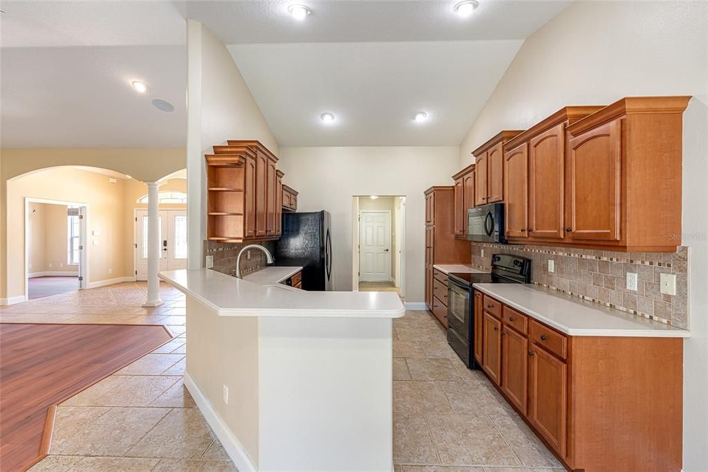 Active With Contract: $538,000 (4 beds, 3 baths, 2766 Square Feet)