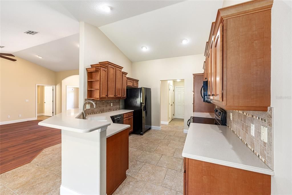 Active With Contract: $538,000 (4 beds, 3 baths, 2766 Square Feet)