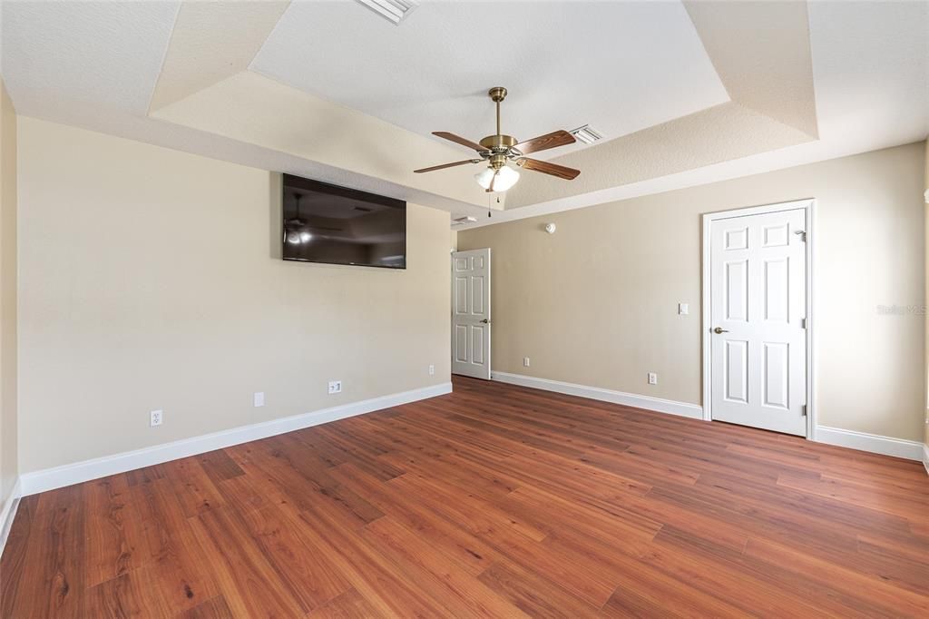 Active With Contract: $538,000 (4 beds, 3 baths, 2766 Square Feet)