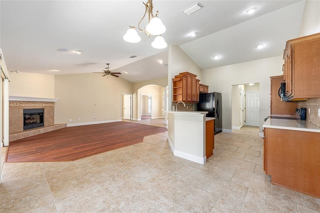 Active With Contract: $538,000 (4 beds, 3 baths, 2766 Square Feet)