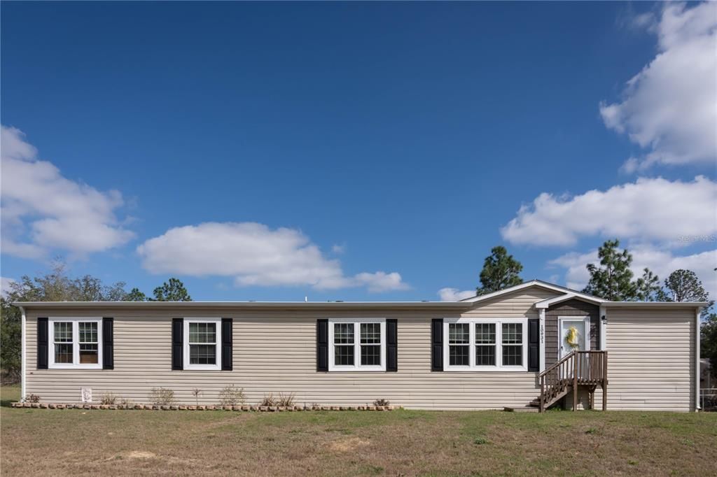 最近售出: $309,000 (4 贝兹, 3 浴室, 2280 平方英尺)