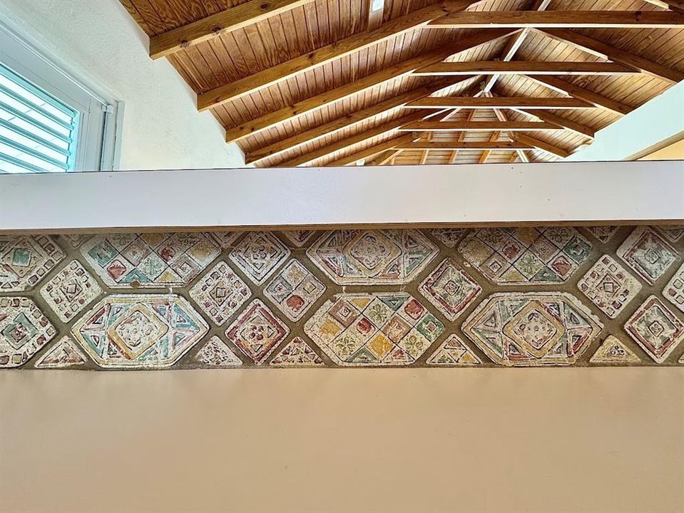 For Sale: $499,000 (2 beds, 1 baths, 900 Square Feet)