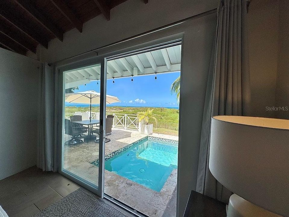 For Sale: $499,000 (2 beds, 1 baths, 900 Square Feet)