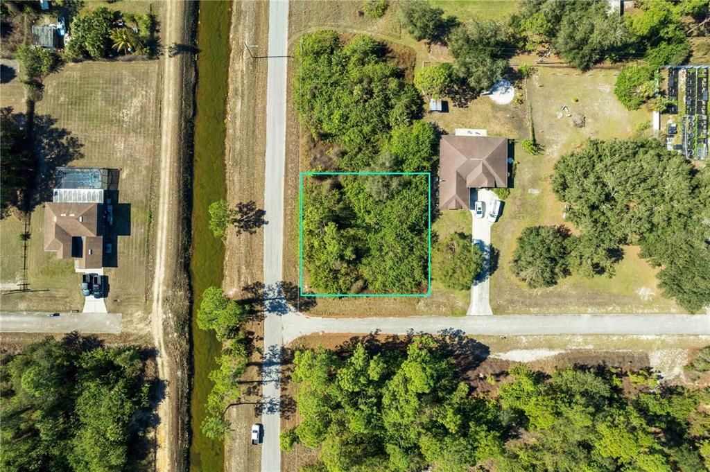 For Sale: $20,400 (0.25 acres)