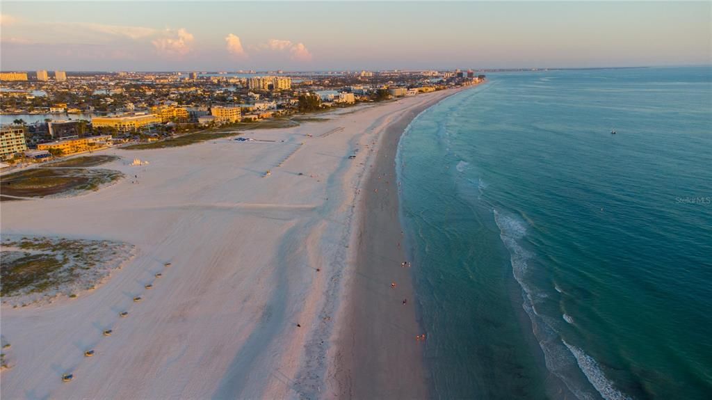 For Sale: $1,275,000 (0.31 acres)