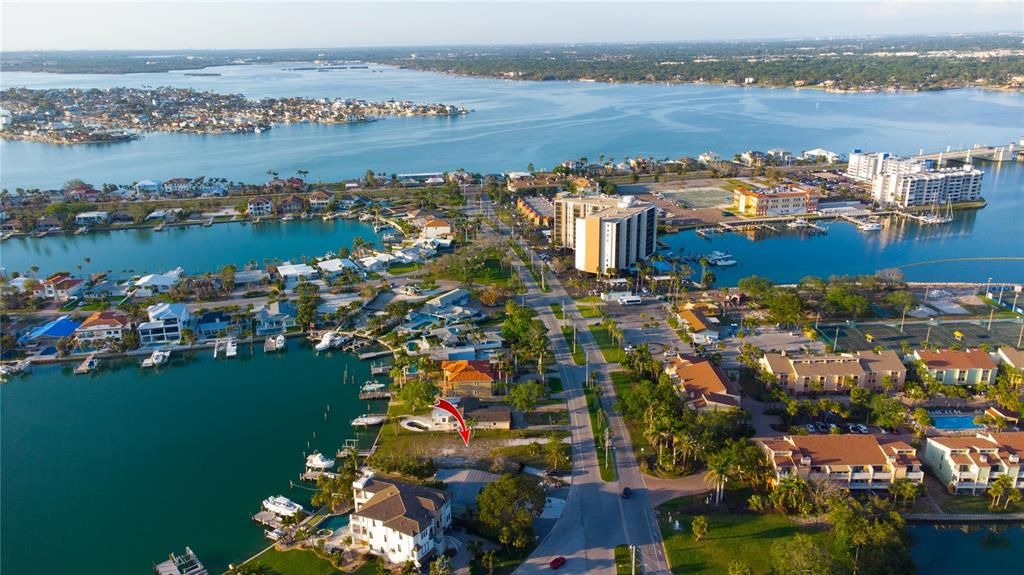 For Sale: $1,275,000 (0.31 acres)