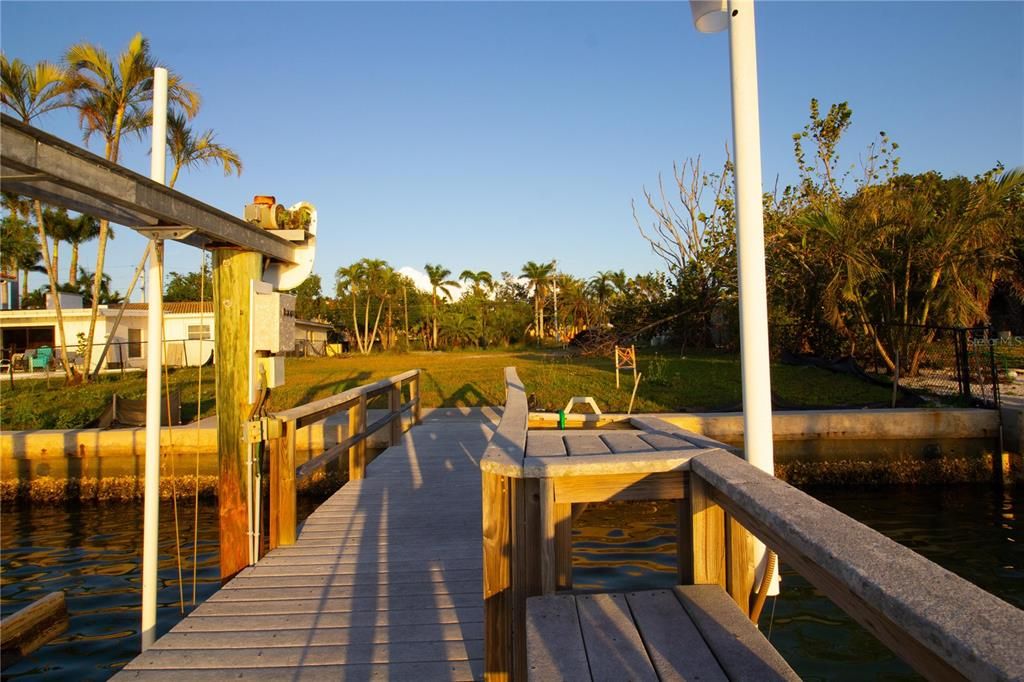 For Sale: $1,275,000 (0.31 acres)