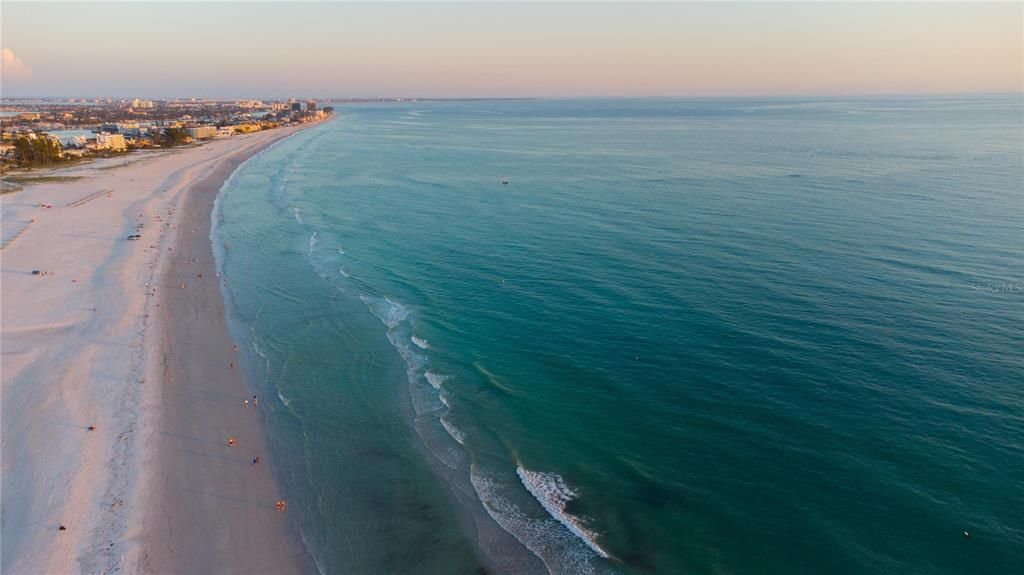 For Sale: $1,275,000 (0.31 acres)