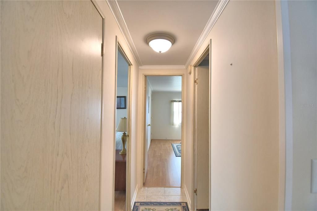 Active With Contract: $113,900 (2 beds, 2 baths, 1056 Square Feet)