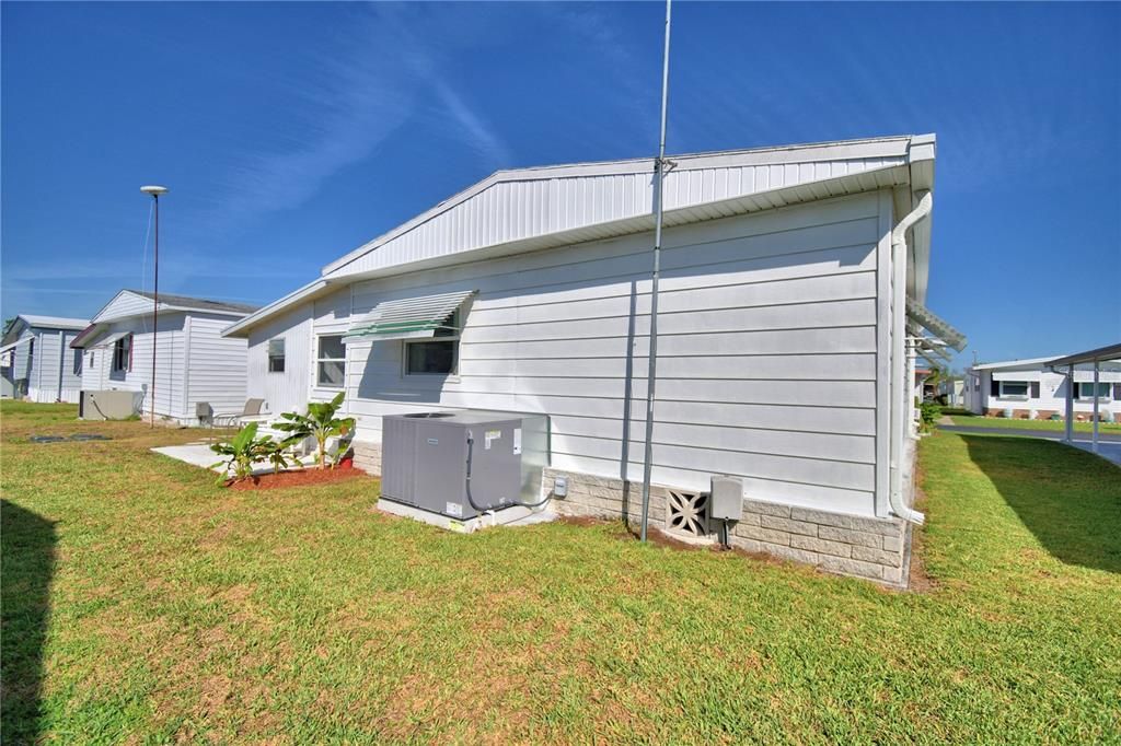 Active With Contract: $113,900 (2 beds, 2 baths, 1056 Square Feet)