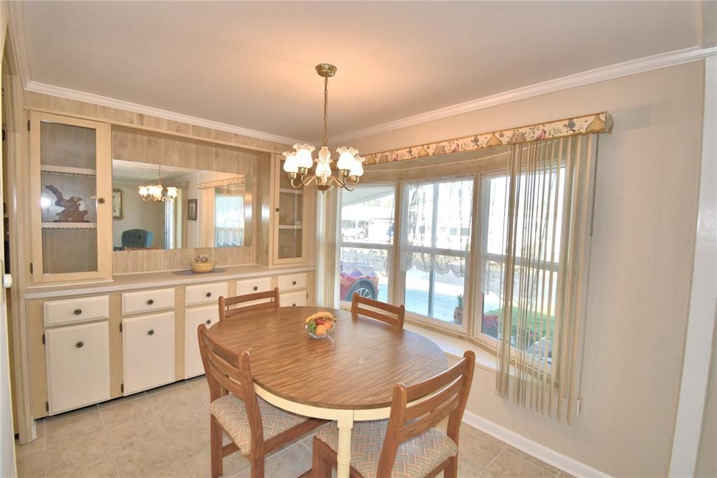 Active With Contract: $113,900 (2 beds, 2 baths, 1056 Square Feet)