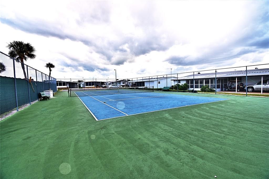 Active With Contract: $113,900 (2 beds, 2 baths, 1056 Square Feet)