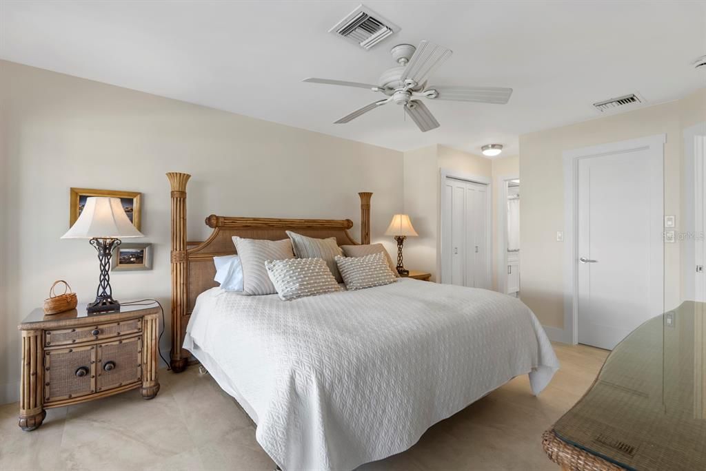 For Sale: $2,480,000 (3 beds, 3 baths, 2144 Square Feet)