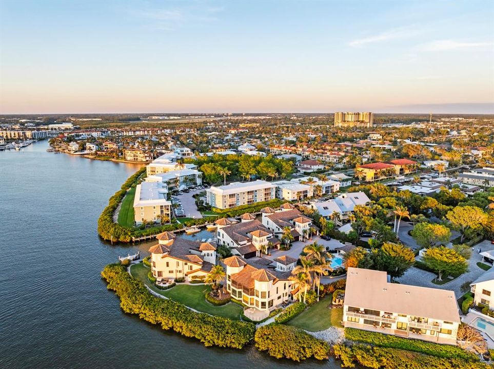 For Sale: $2,480,000 (3 beds, 3 baths, 2144 Square Feet)