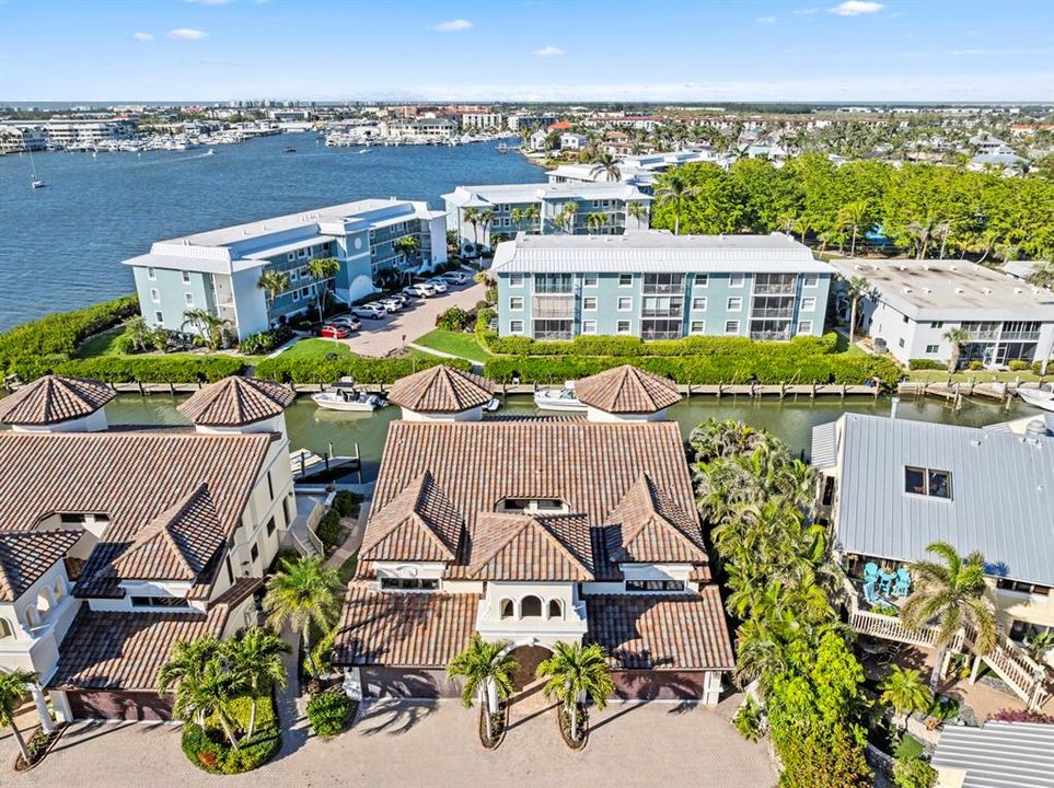 For Sale: $2,480,000 (3 beds, 3 baths, 2144 Square Feet)