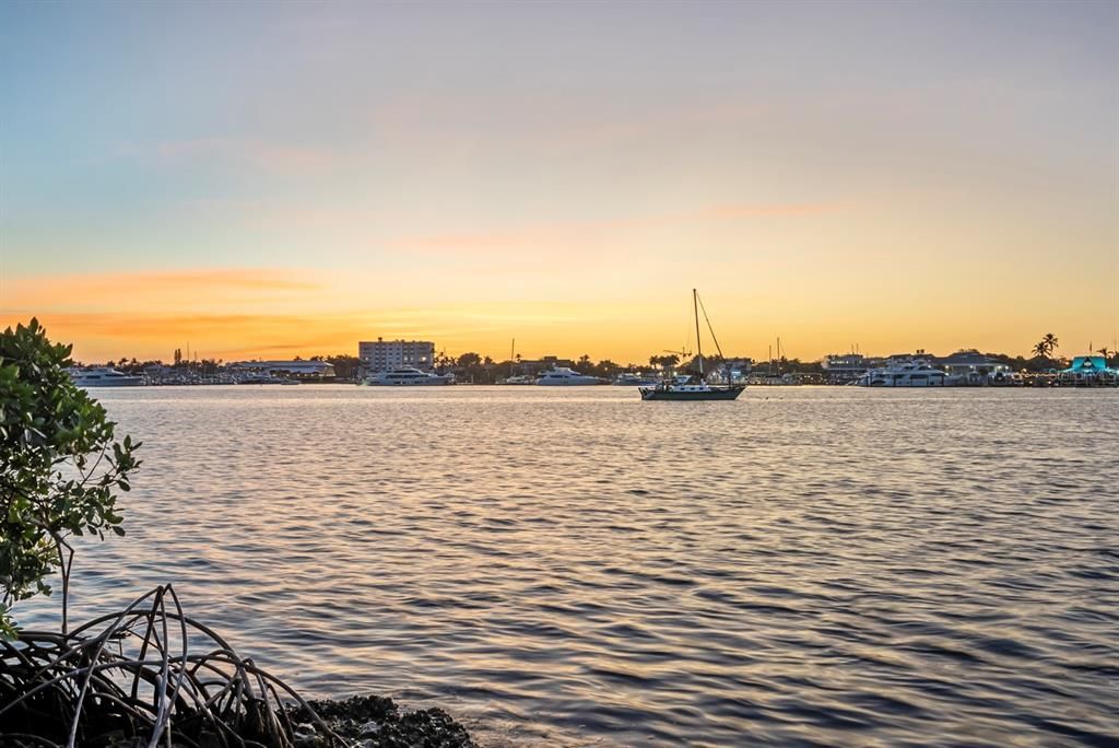 For Sale: $2,480,000 (3 beds, 3 baths, 2144 Square Feet)