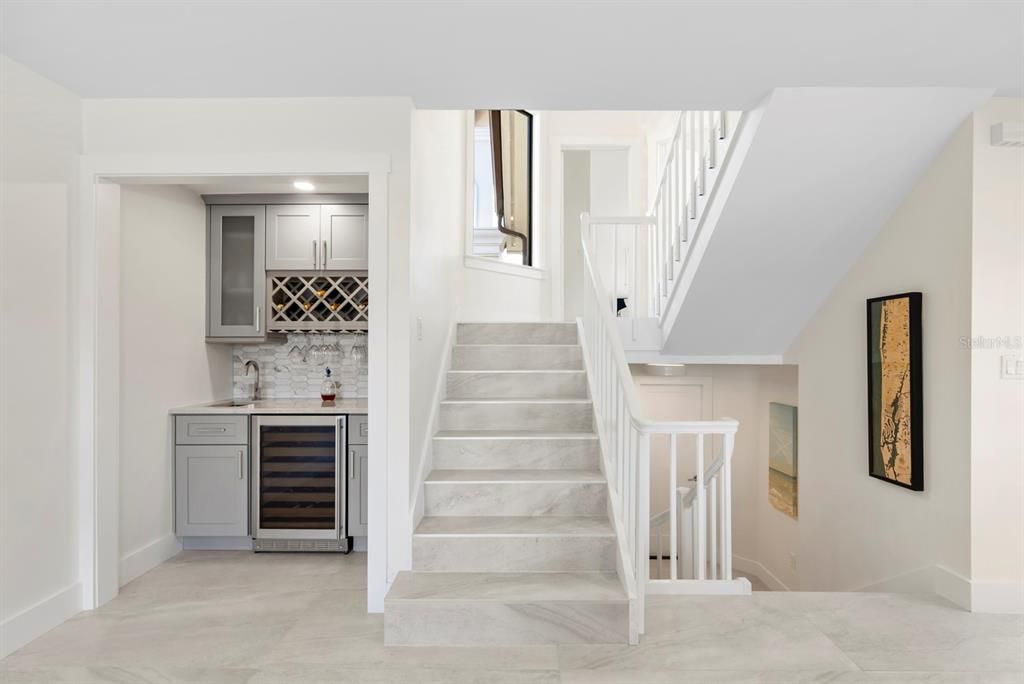 For Sale: $2,480,000 (3 beds, 3 baths, 2144 Square Feet)