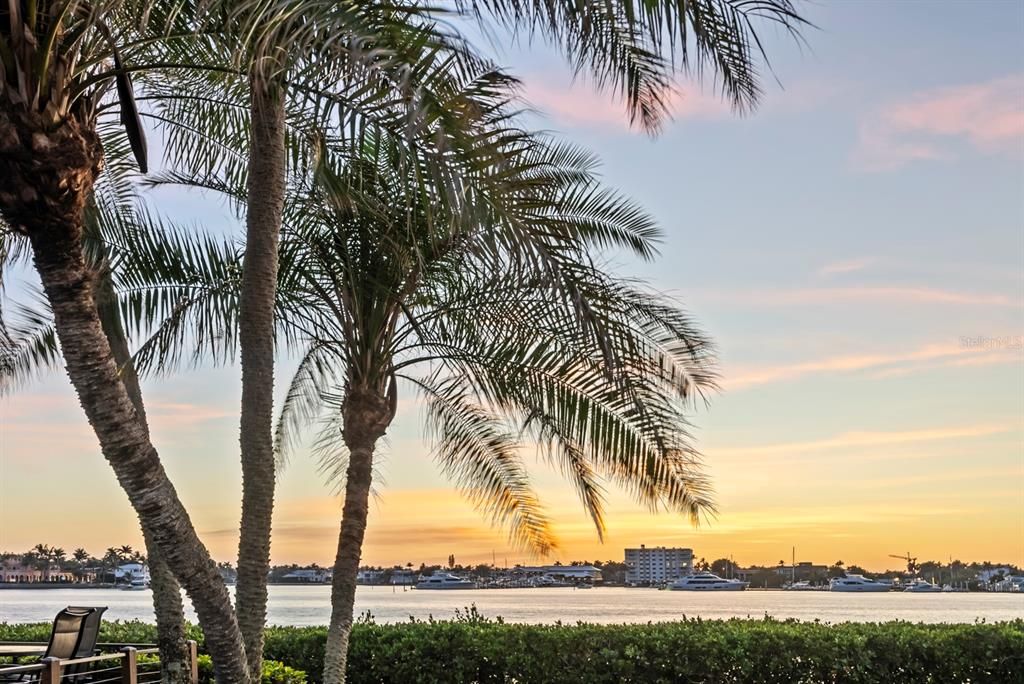 For Sale: $2,480,000 (3 beds, 3 baths, 2144 Square Feet)