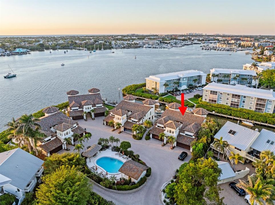 For Sale: $2,480,000 (3 beds, 3 baths, 2144 Square Feet)