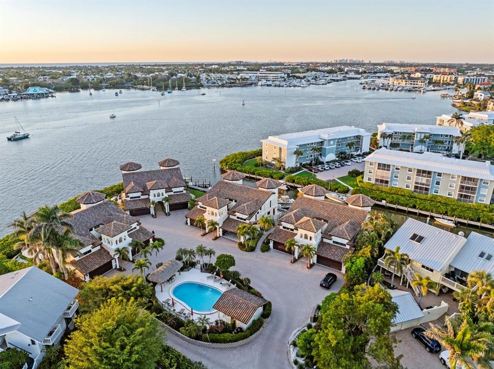 For Sale: $2,480,000 (3 beds, 3 baths, 2144 Square Feet)