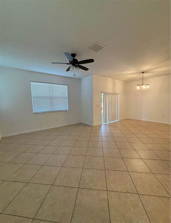 Под контрактом: $2,350 (3 спален, 2 ванн, 1801 Квадратных фут)