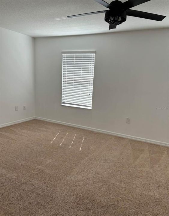 Под контрактом: $2,350 (3 спален, 2 ванн, 1801 Квадратных фут)