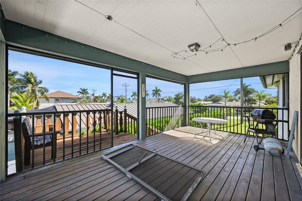 For Sale: $850,000 (3 beds, 3 baths, 1775 Square Feet)