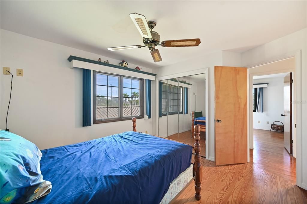 For Sale: $850,000 (3 beds, 3 baths, 1775 Square Feet)