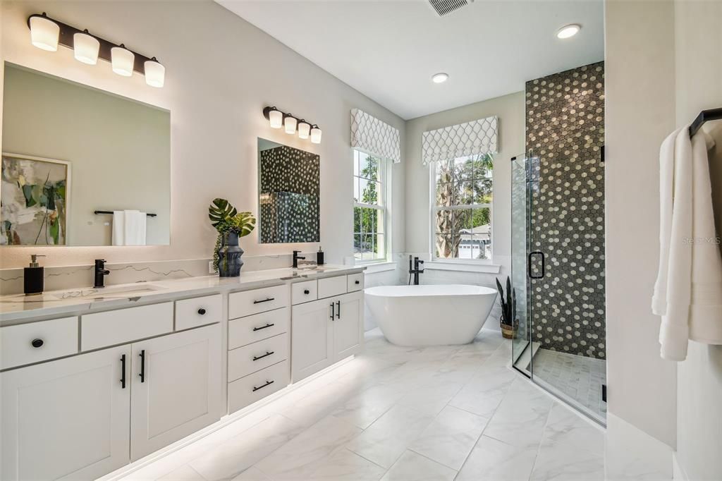 Active With Contract: $940,990 (3 beds, 3 baths, 3083 Square Feet)