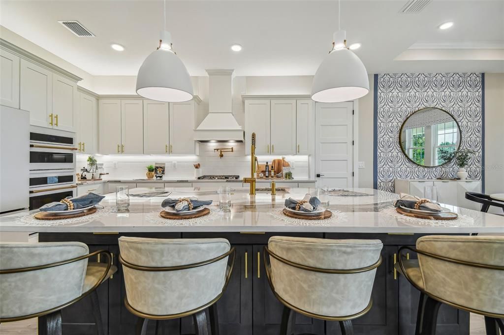 Active With Contract: $940,990 (3 beds, 3 baths, 3083 Square Feet)