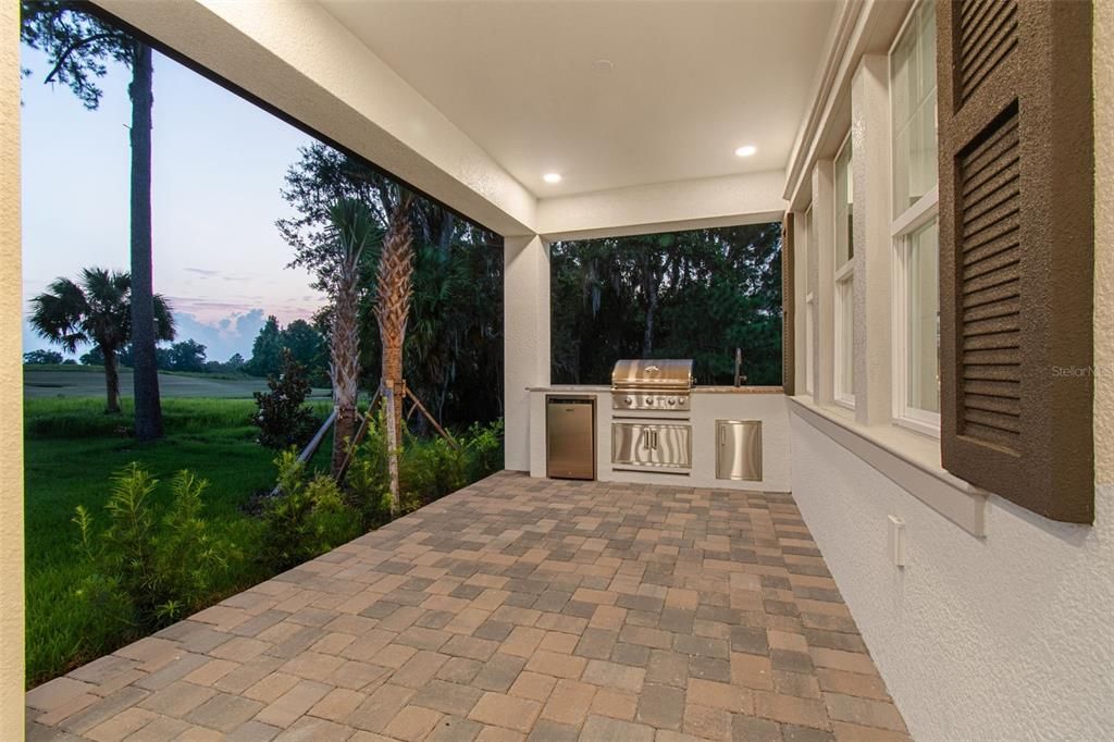 Active With Contract: $940,990 (3 beds, 3 baths, 3083 Square Feet)