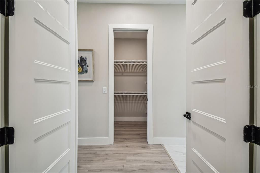 Active With Contract: $940,990 (3 beds, 3 baths, 3083 Square Feet)