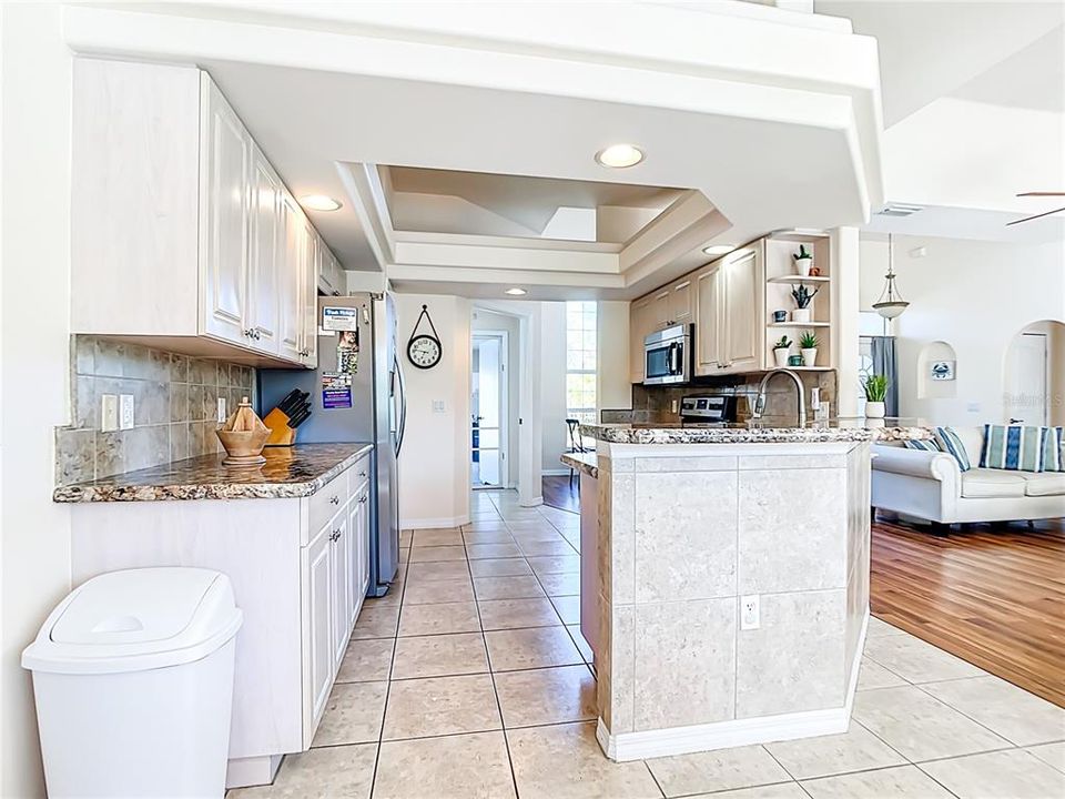 Под контрактом: $2,450 (3 спален, 2 ванн, 1659 Квадратных фут)