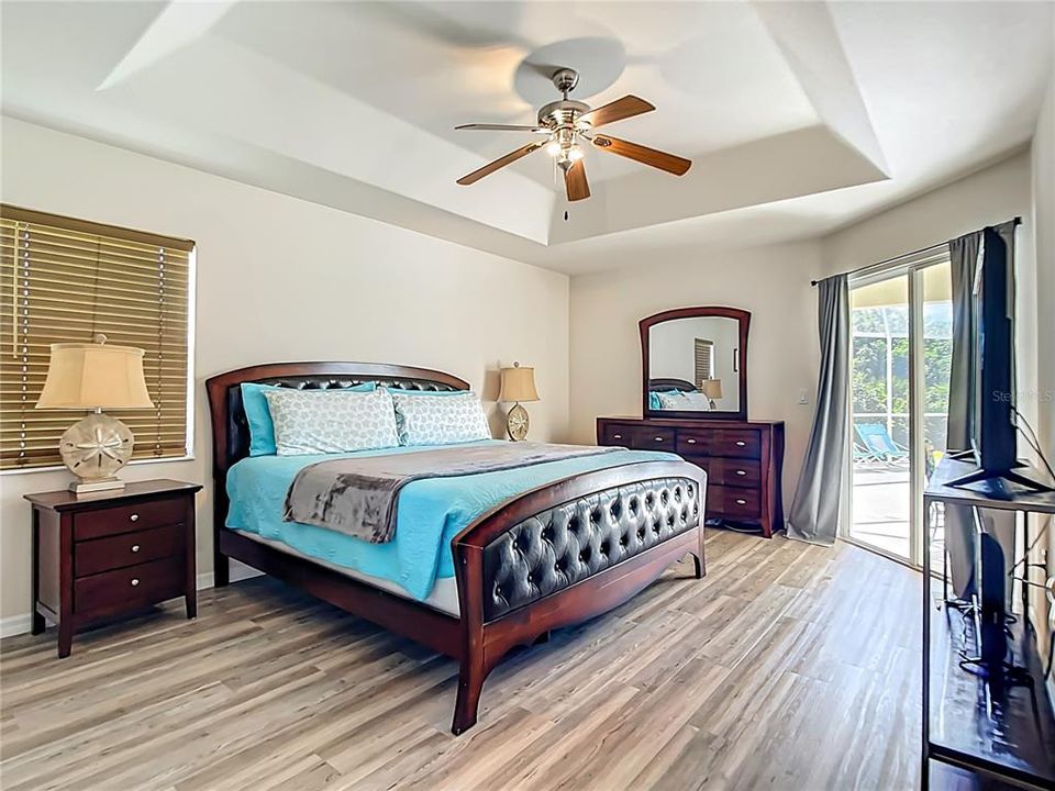 Под контрактом: $2,450 (3 спален, 2 ванн, 1659 Квадратных фут)