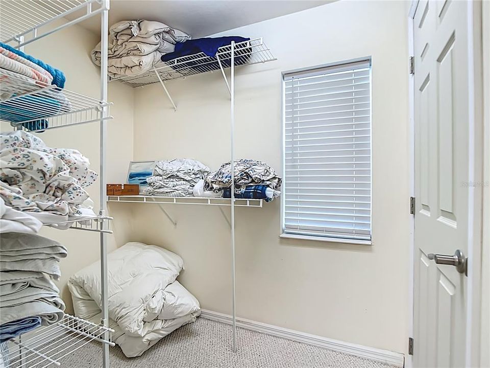 Под контрактом: $2,450 (3 спален, 2 ванн, 1659 Квадратных фут)