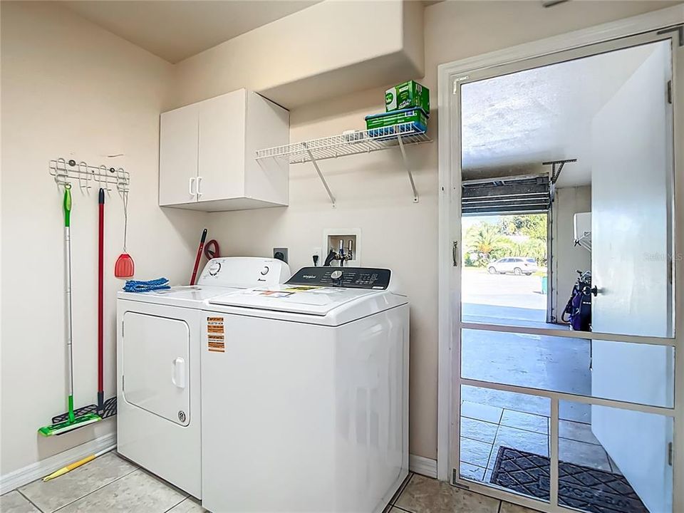 Под контрактом: $2,450 (3 спален, 2 ванн, 1659 Квадратных фут)