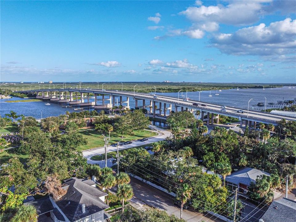 Activo con contrato: $600,000 (5 camas, 3 baños, 1818 Pies cuadrados)