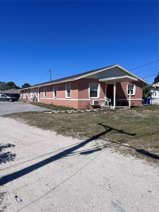 En Venta: $525,000 (8 camas, 0 baños, 2496 Pies cuadrados)