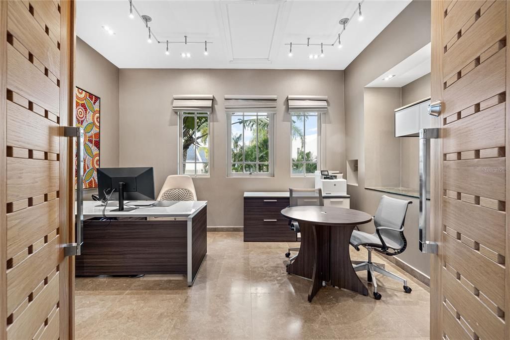 For Sale: $10,000,000 (7 beds, 8 baths, 10000 Square Feet)