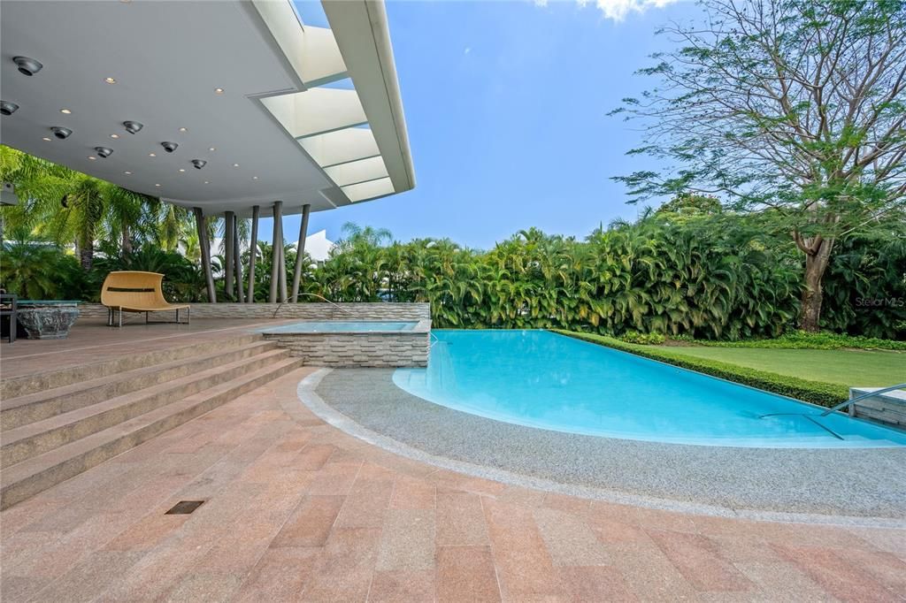 For Sale: $10,000,000 (7 beds, 8 baths, 10000 Square Feet)