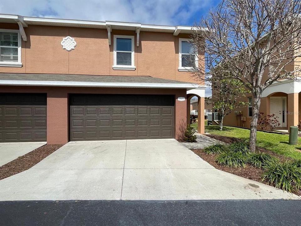 Recently Rented: $2,300 (3 beds, 2 baths, 1604 Square Feet)