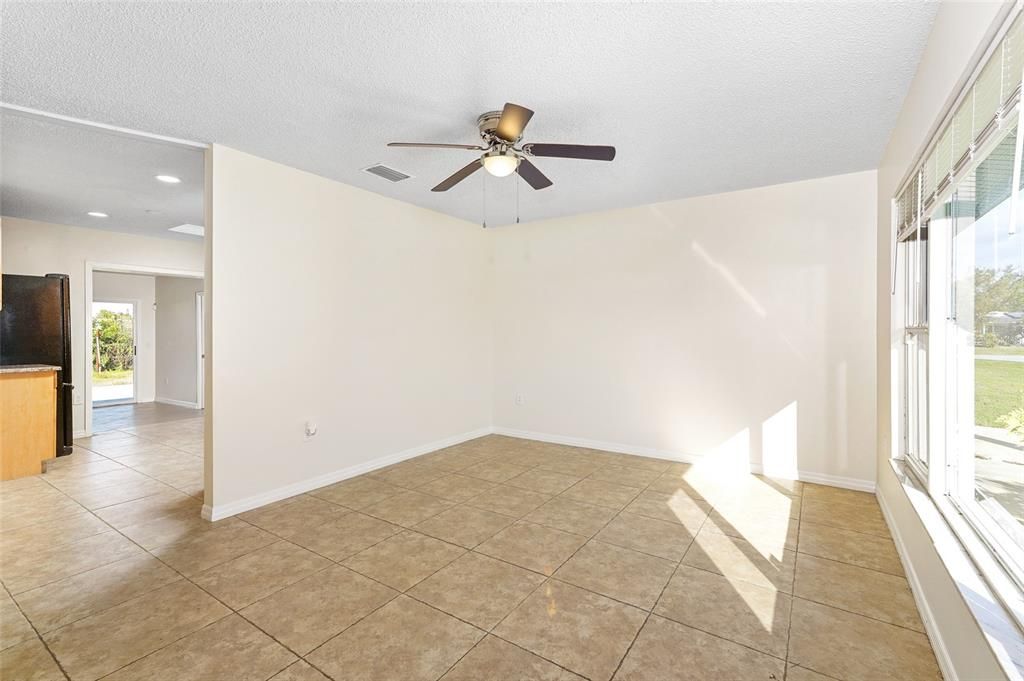 Active With Contract: $249,900 (3 beds, 2 baths, 1534 Square Feet)