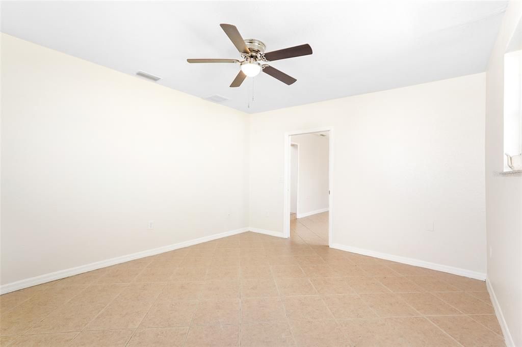 Active With Contract: $249,900 (3 beds, 2 baths, 1534 Square Feet)