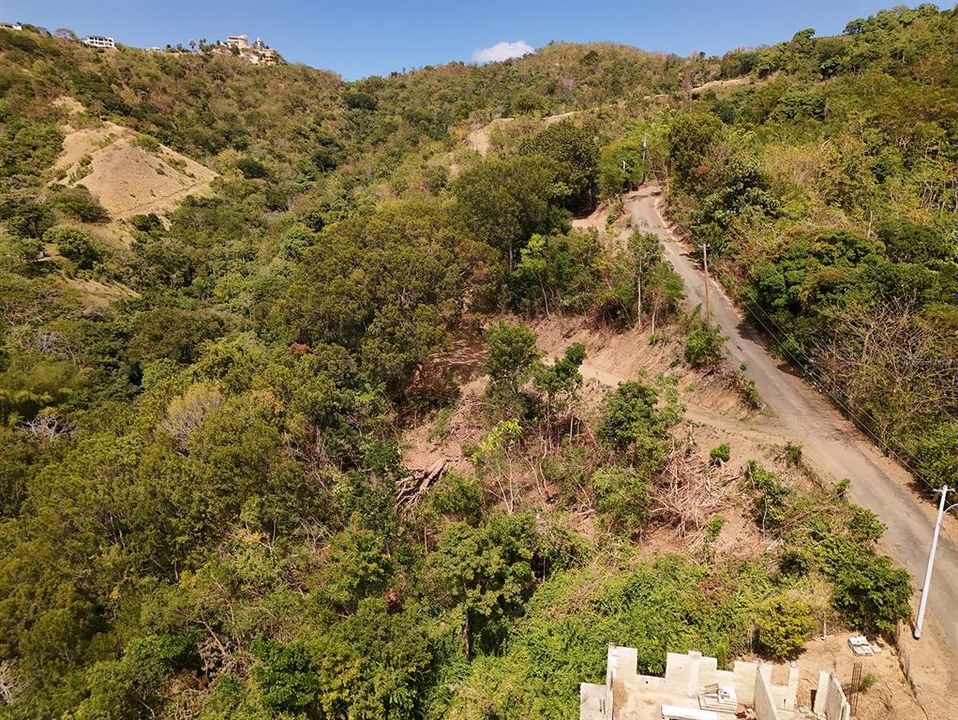 На продажу: $249,000 (3.74 acres)