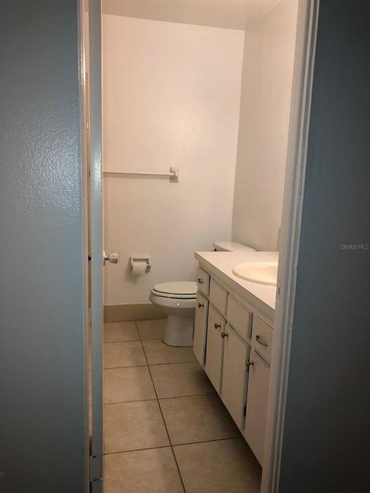 For Sale: $140,000 (2 beds, 2 baths, 920 Square Feet)