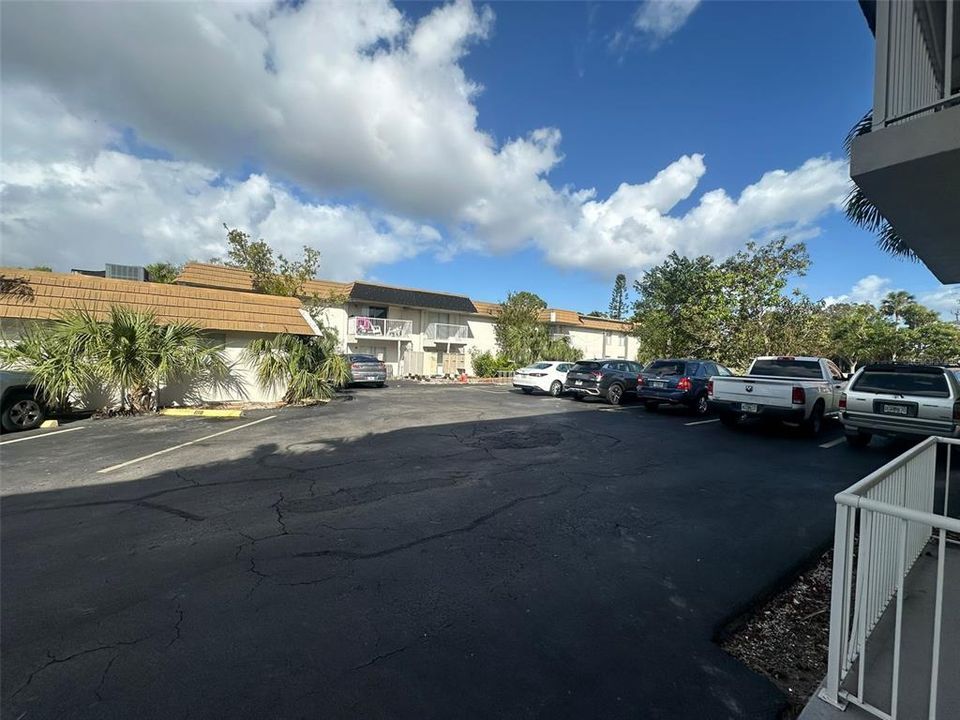 For Sale: $140,000 (2 beds, 2 baths, 920 Square Feet)