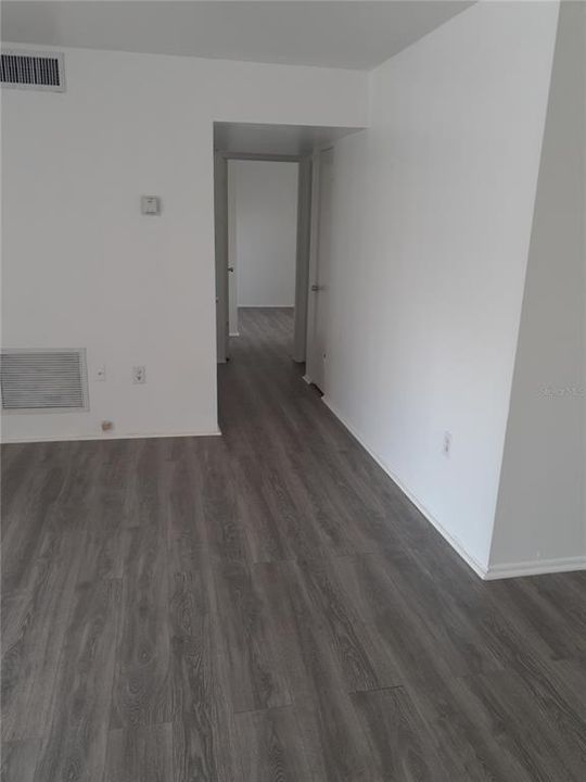 For Sale: $140,000 (2 beds, 2 baths, 920 Square Feet)